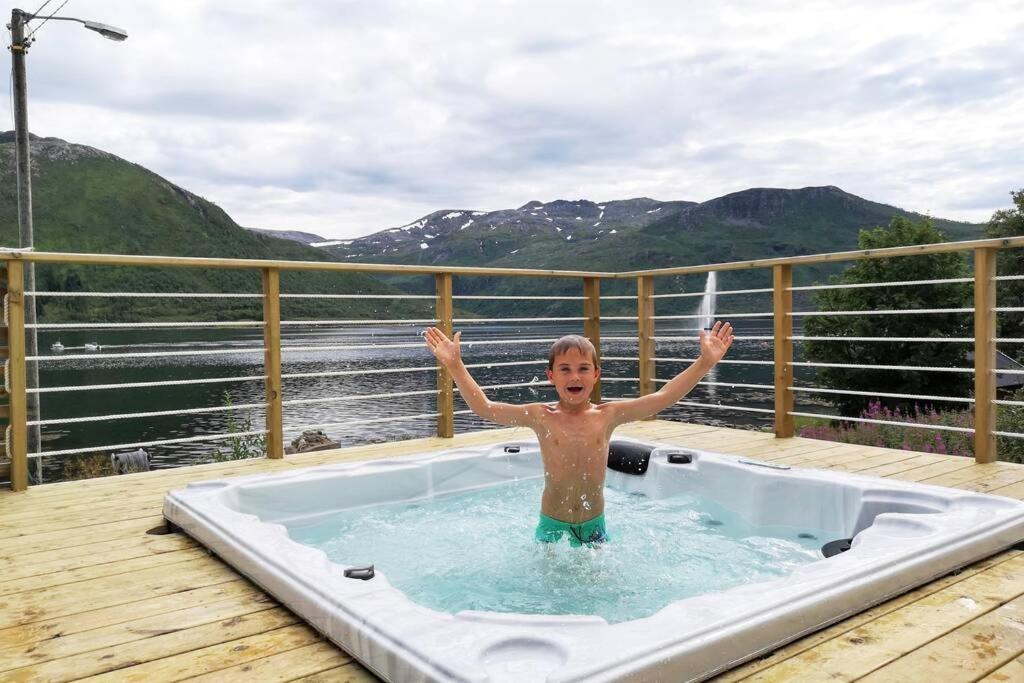 TorskenWaterfront Senja 3公寓 外观 照片